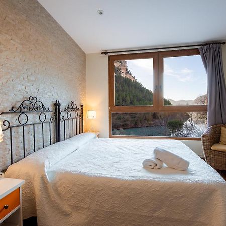 Hostal Avenjucar Tolosa  Exteriör bild