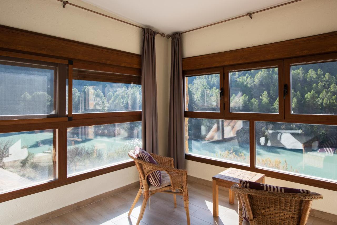 Hostal Avenjucar Tolosa  Exteriör bild